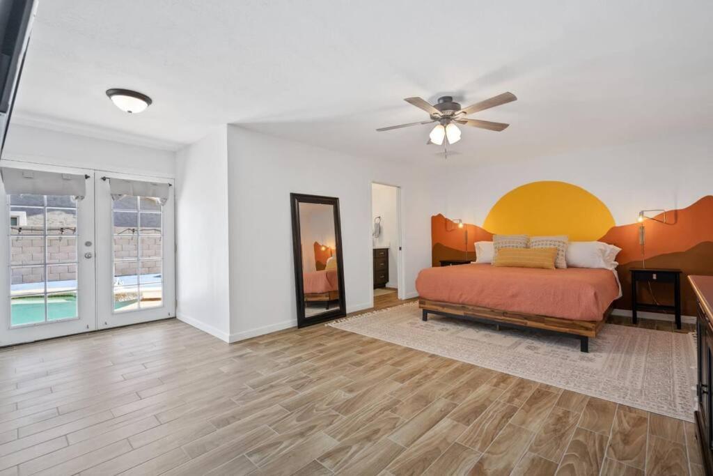 Villa Fab Phx Getaway W/ Pool & Fire Pit à Phoenix Extérieur photo
